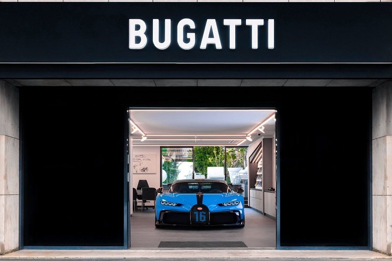 A Global Professional Dealer Network For A Unique Customer Experience